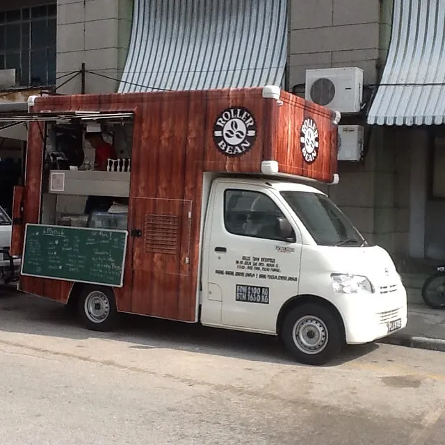 Roller Bean, a coffee food truck running on GeniusPos